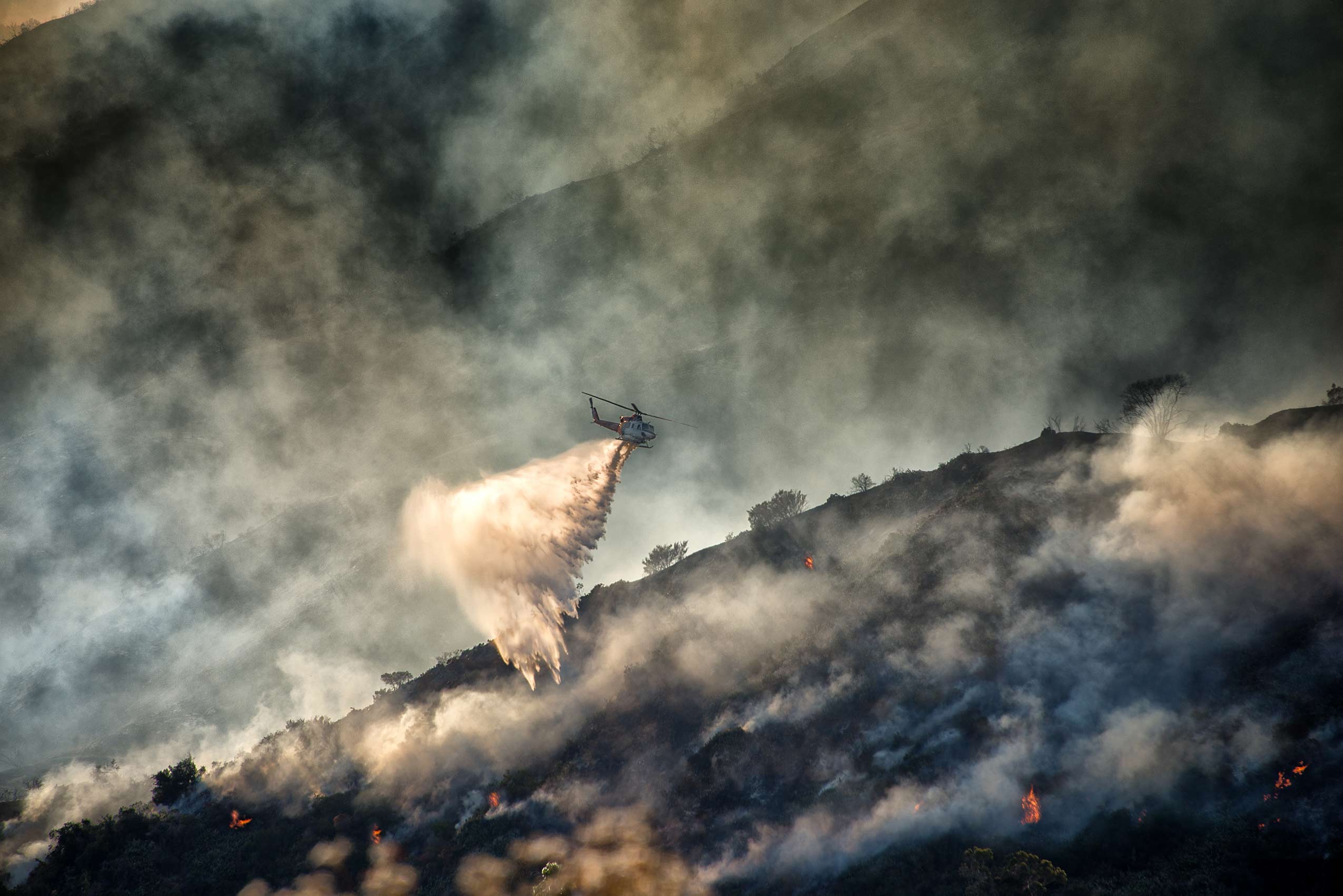 Fire_Fighting_In_Southern_California_web
